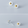 Sweet Daisy Flowers Stud Earrings - Image 4